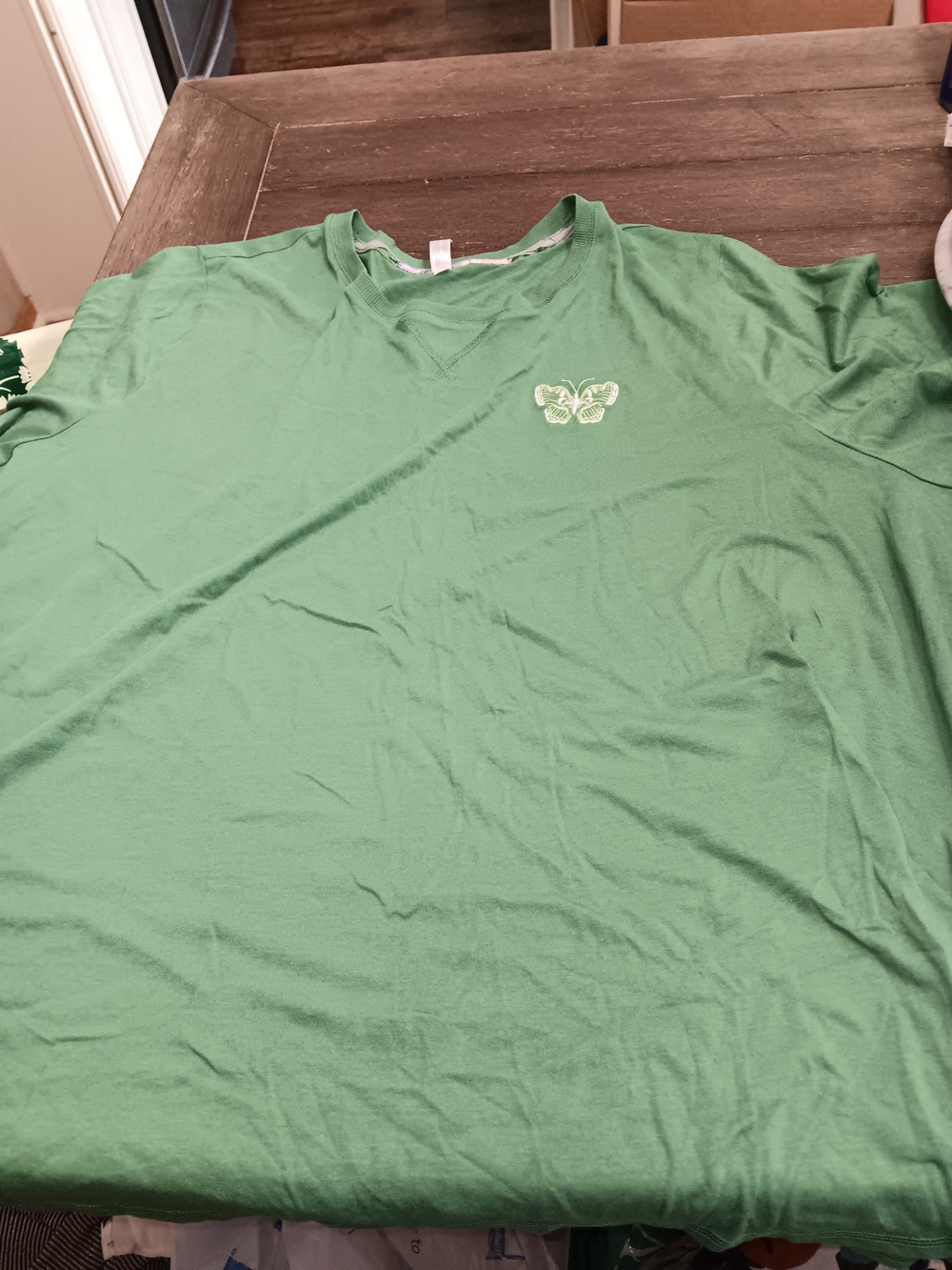 Womens Size 5XL, Cacique Green Top with Gray Floral Sleep Shorts - Picture 3 of 4